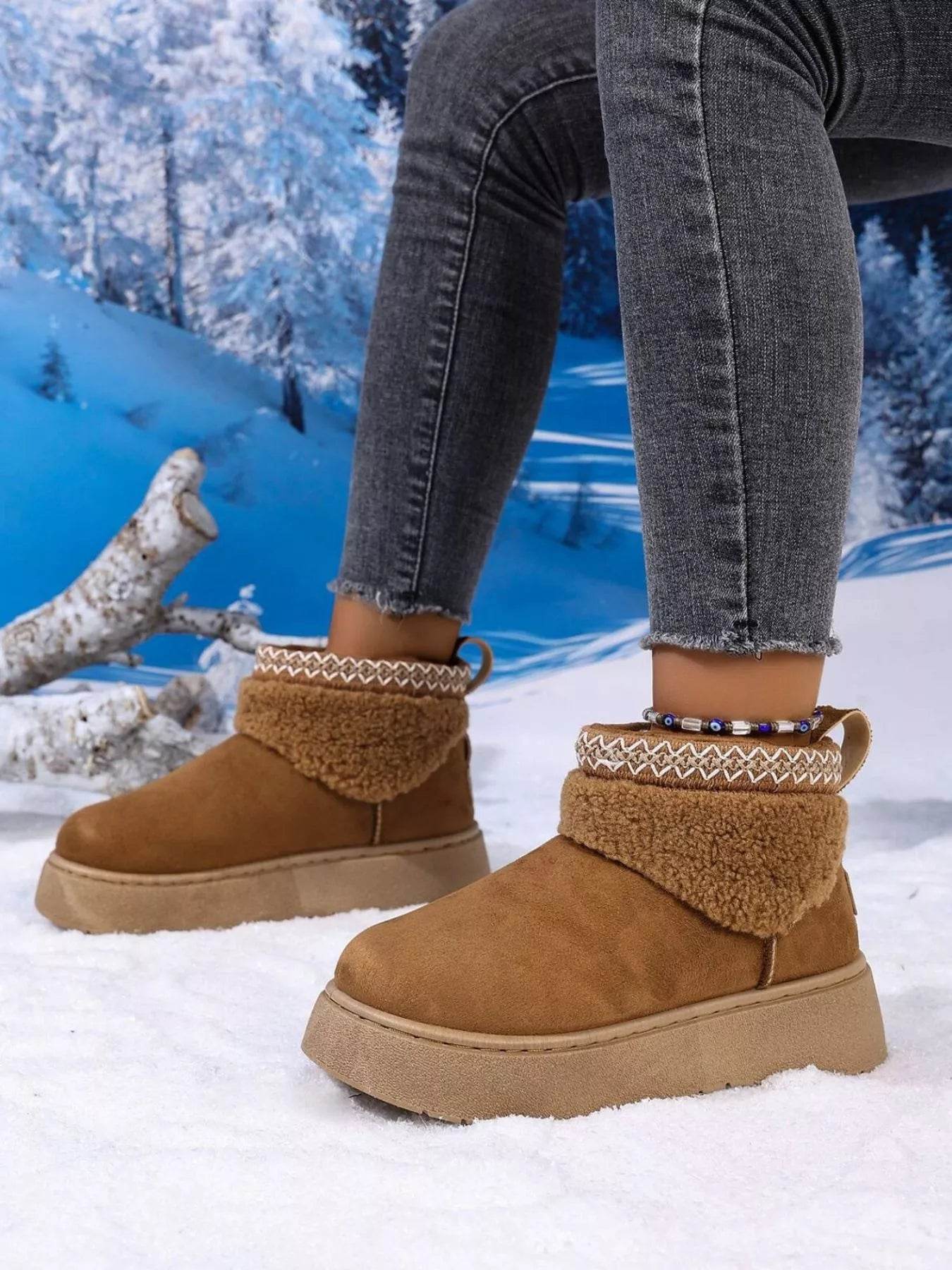 Round Toe Platform Boots - ELY VESSA LLC
