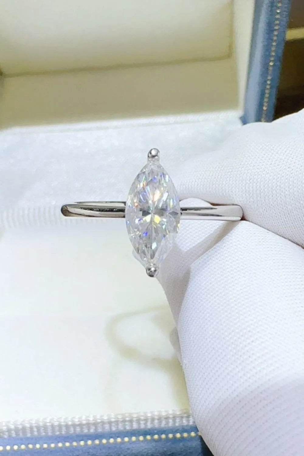 2 Carat Moissanite 925 Sterling Silver Ring - ELY VESSA LLC