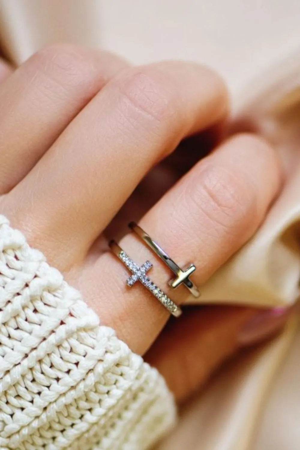 925 Sterling Silver Inland Zircon Cross Ring - ELY VESSA LLC