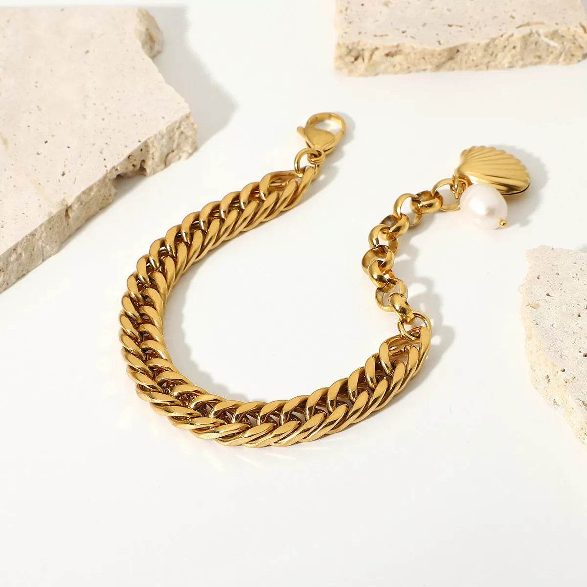 18K Gold-Plated Freshwater Pearl Shell Bracelet - ELY VESSA LLC
