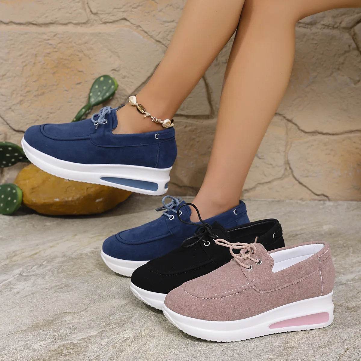 Round Toe Platform Sneakers - ELY VESSA LLC