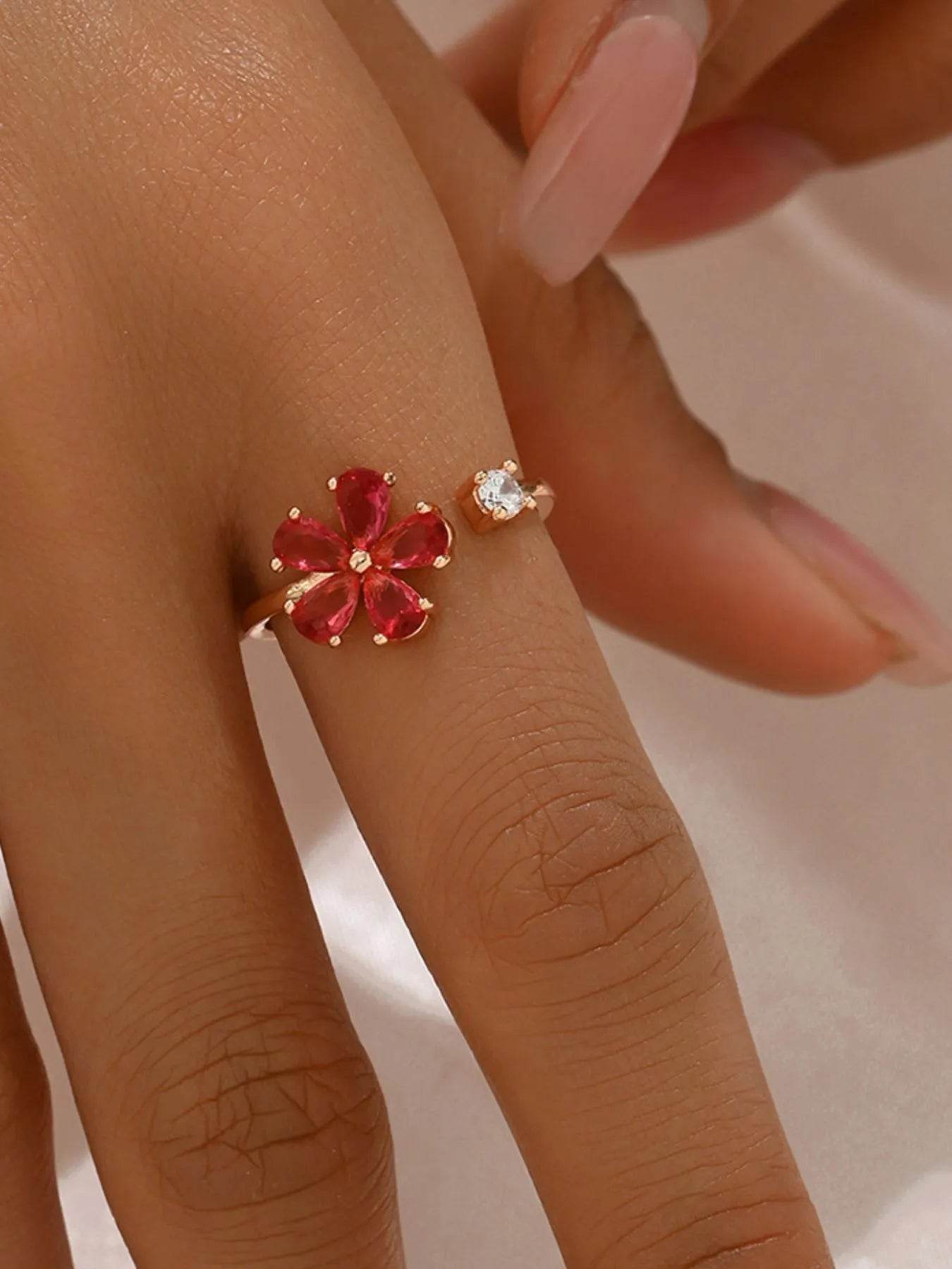 18K Gold-Plated Stainless Steel Zircon Flower Ring - ELY VESSA LLC
