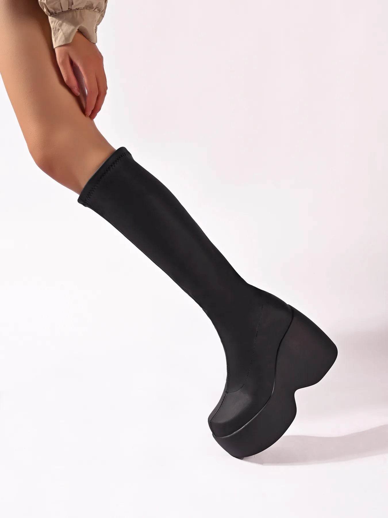 Round Toe Platform Boots - ELY VESSA LLC