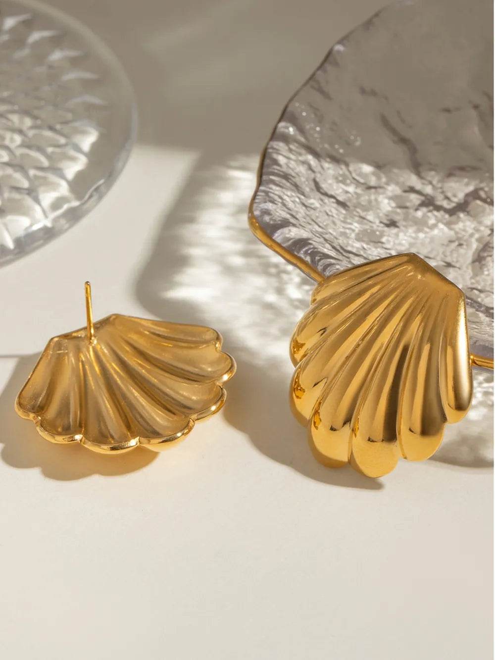18K Gold-Plated Stainless Steel Shell Stud Earrings - ELY VESSA LLC