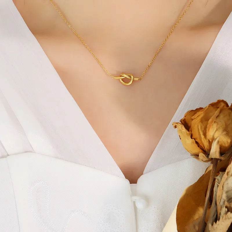 18K Gold-Plated Knotted Necklace - ELY VESSA LLC
