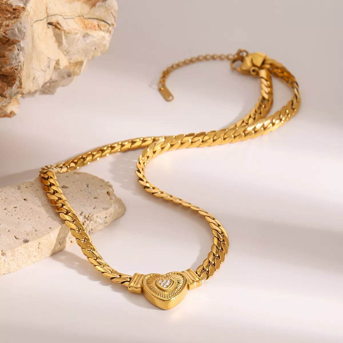 18K Gold-Plated Zircon Heart Necklace - ELY VESSA LLC