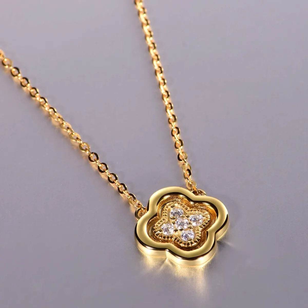 925 Sterling Silver Moissanite Leaf Clover Necklace - ELY VESSA LLC