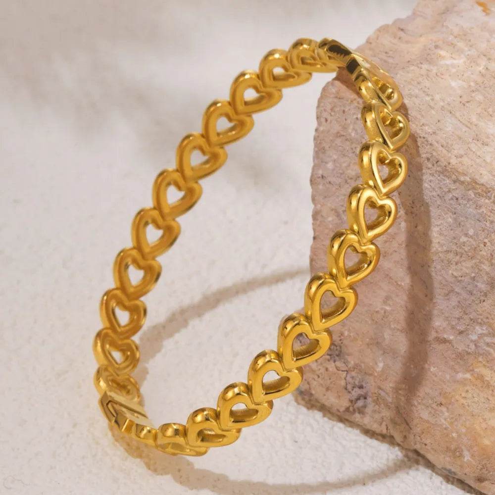 18K Gold-Plated Stainless Steel Heart Bracelet - ELY VESSA LLC