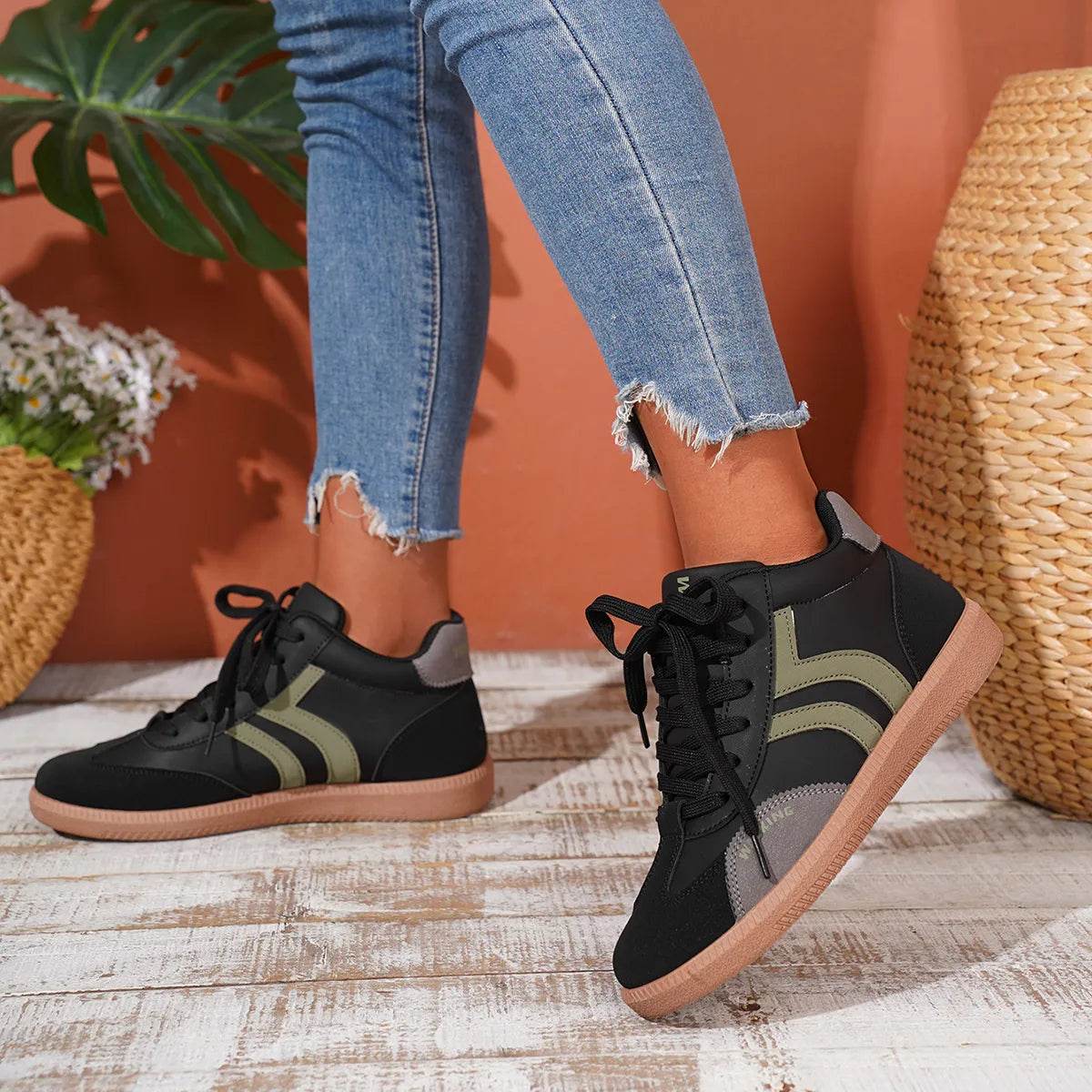 Round Toe Lace Up Sneakers - ELY VESSA LLC