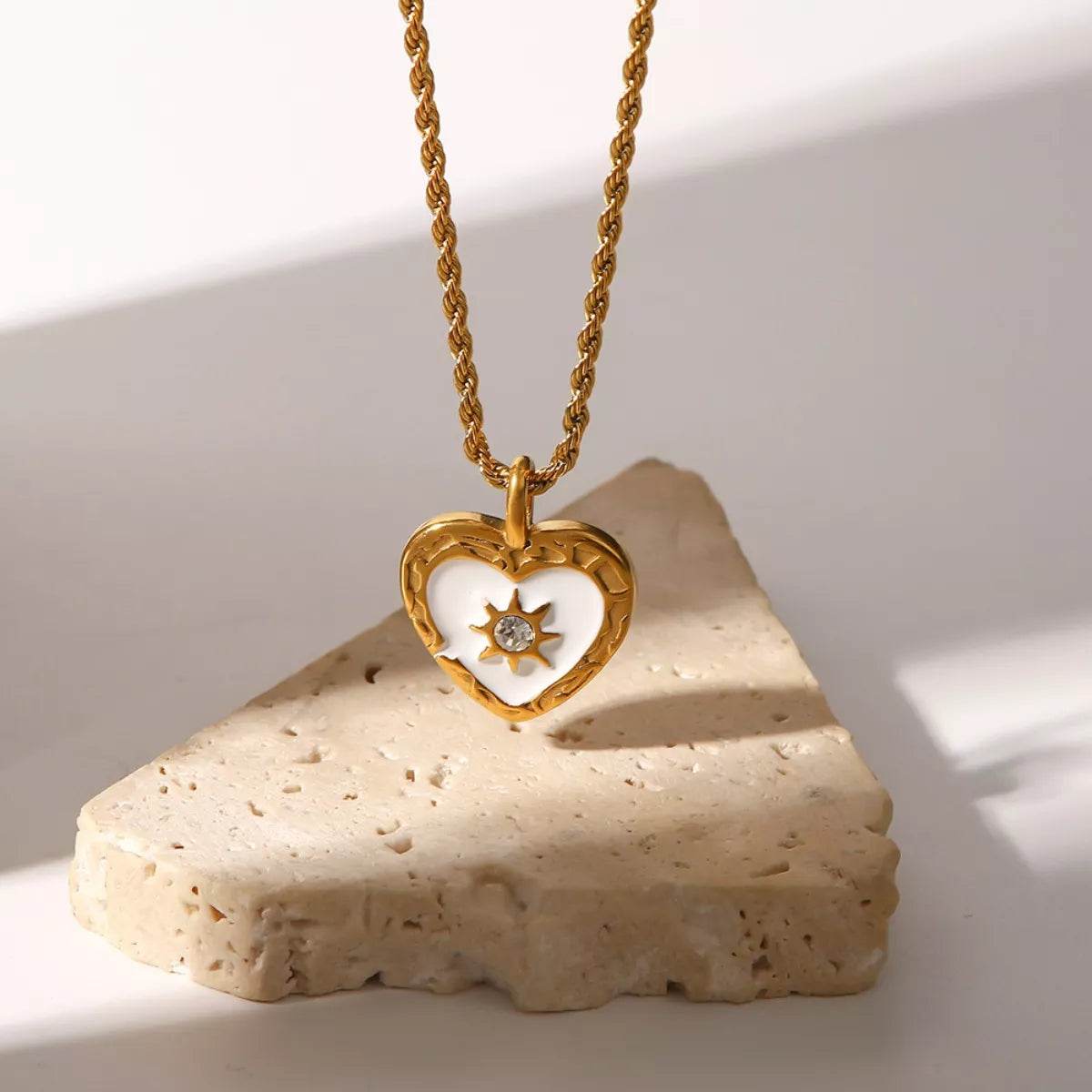 18K Gold-Plated Zircon Heart Necklace - ELY VESSA LLC