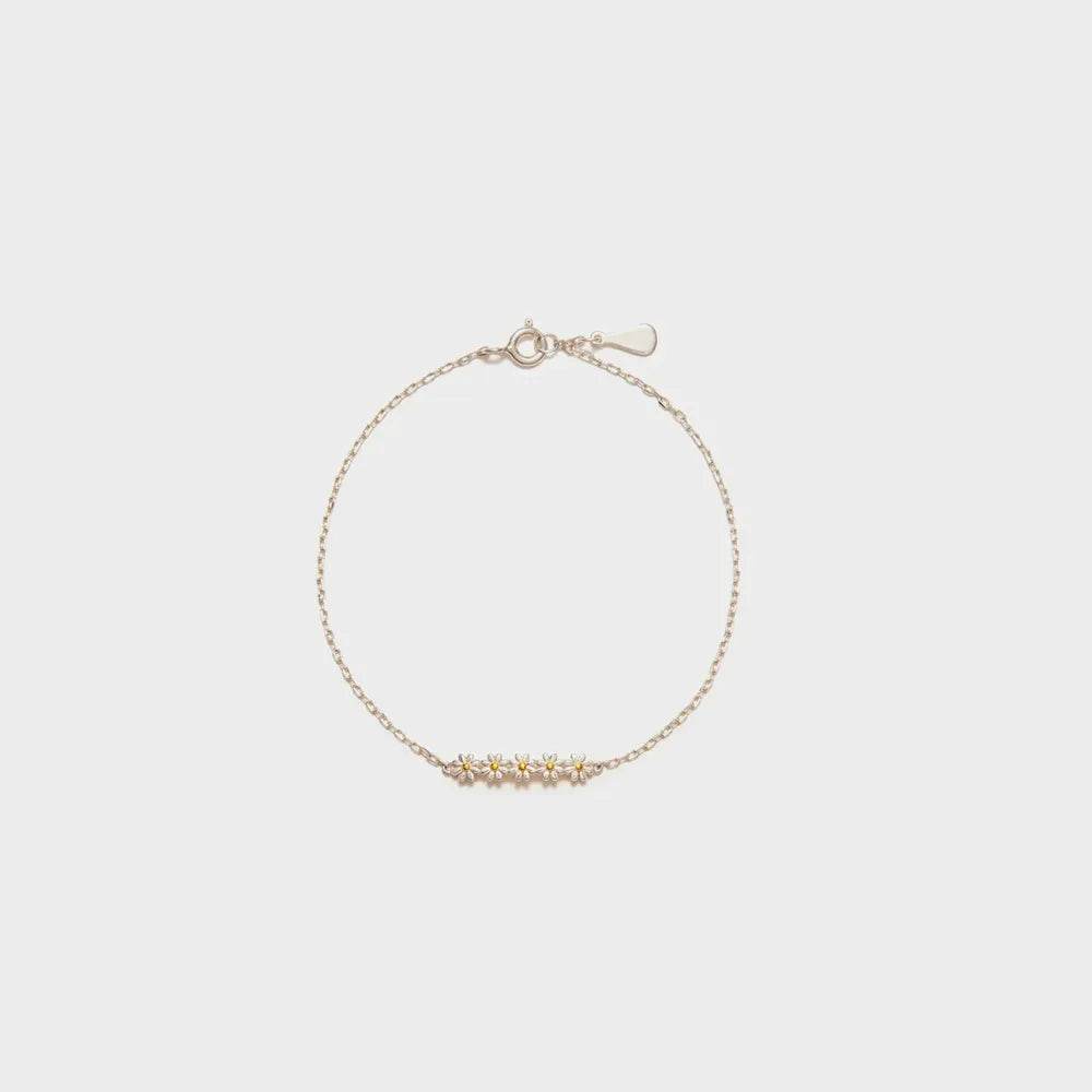 Daisy Shape Spring Ring Closure Bracelet - ELY VESSA LLC