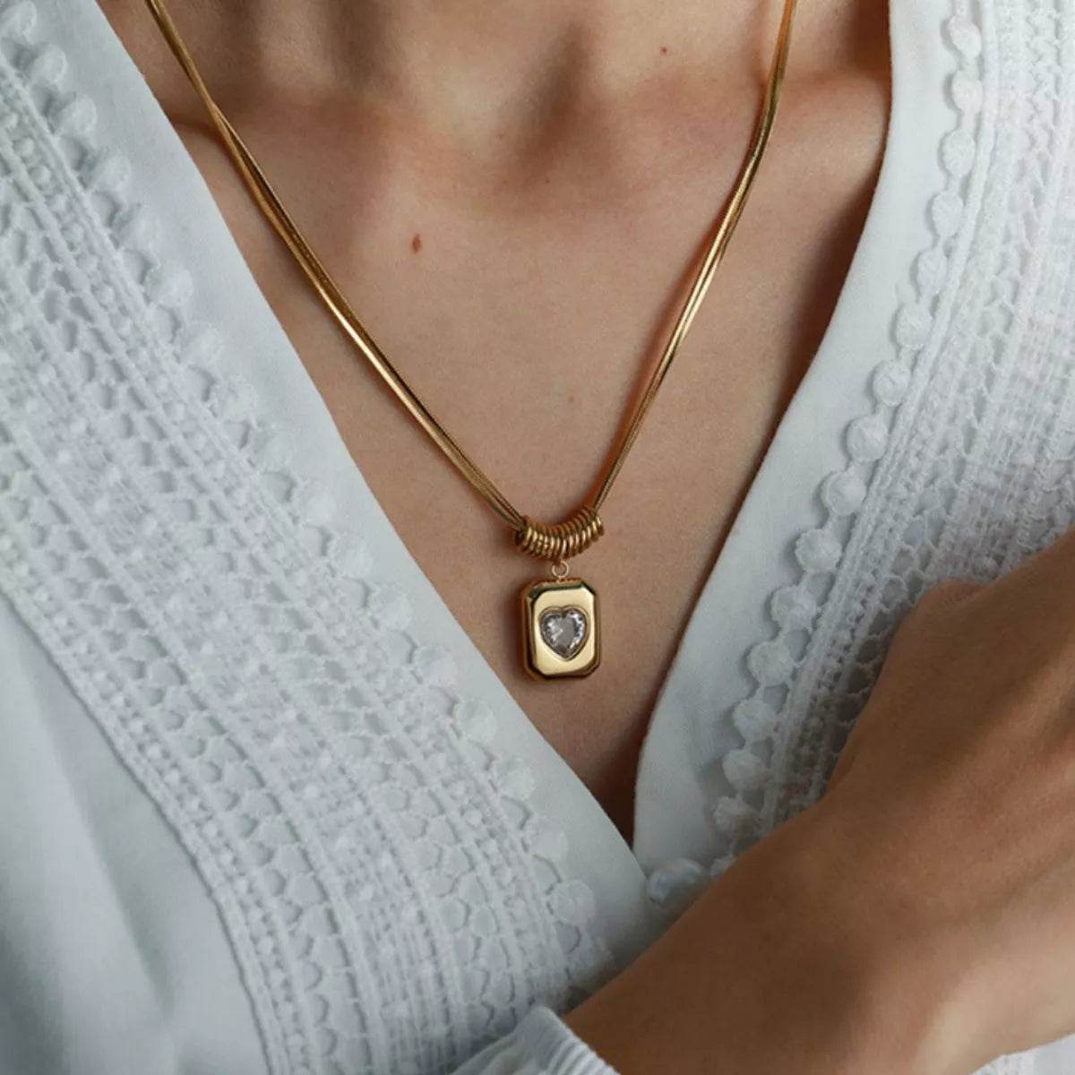18K Gold-Plated Zircon Heart Necklace - ELY VESSA LLC