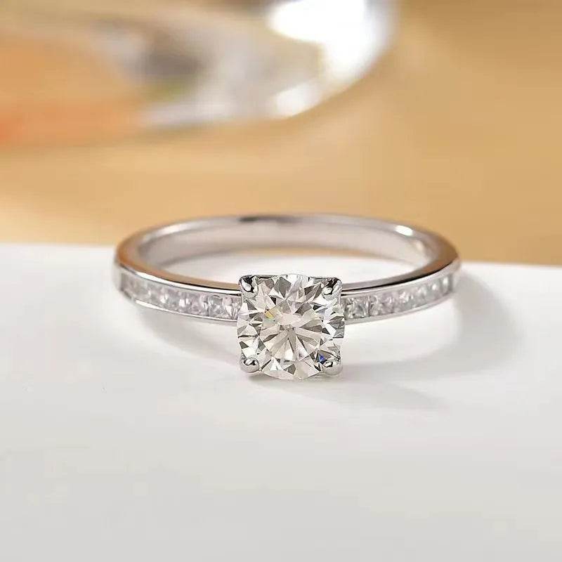2 Carat Moissanite Zircon 925 Sterling Silver Ring - ELY VESSA LLC