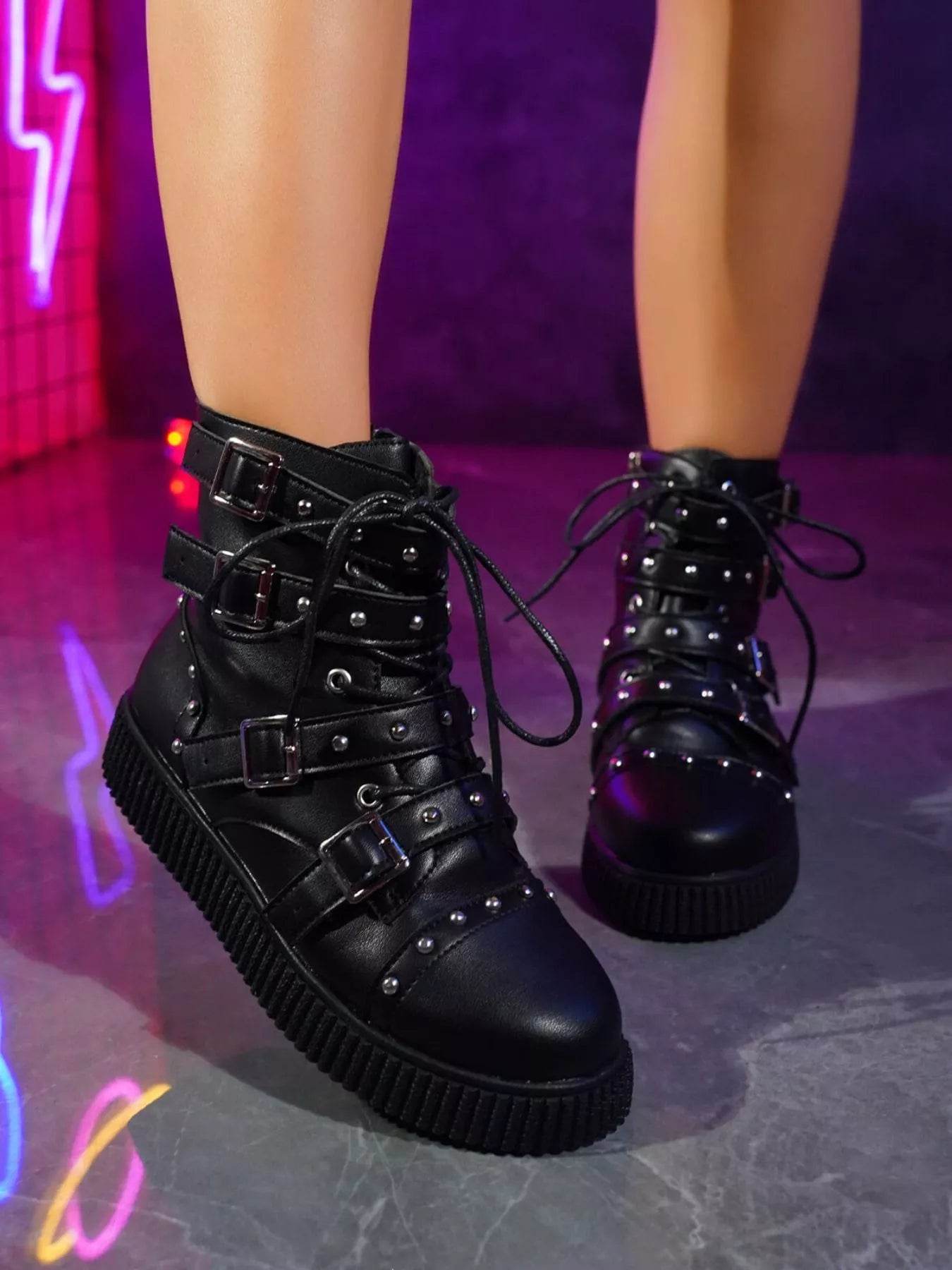 Round Toe Platform Boots - ELY VESSA LLC