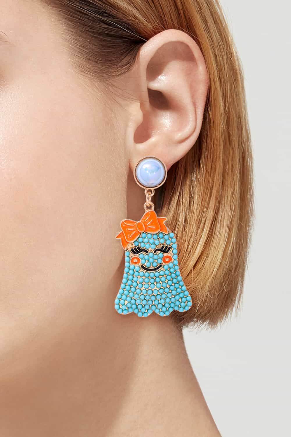 Smiling Ghost Shape Synthetic Pearl Earrings - ELY VESSA LLC
