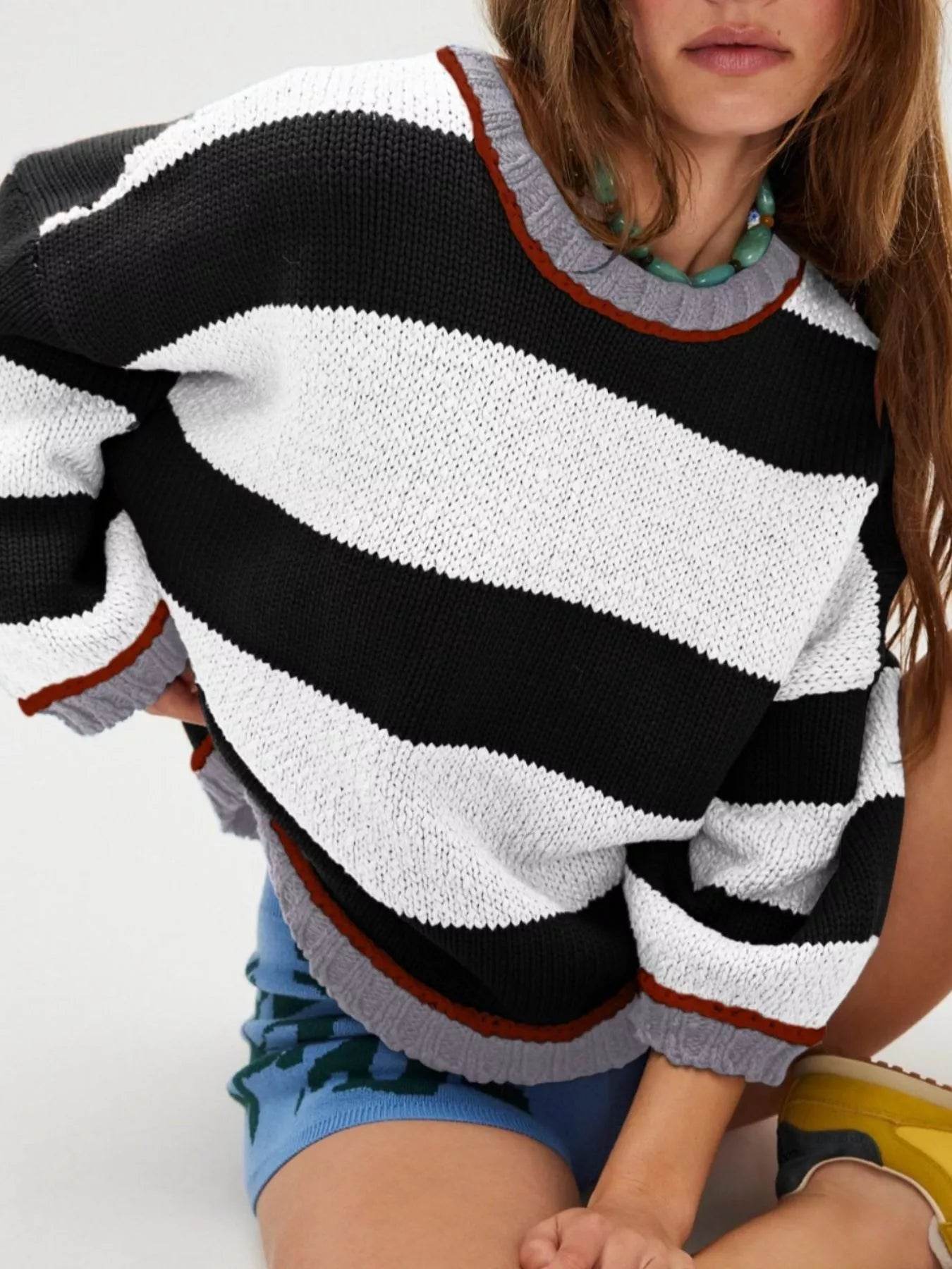 Color Block Round Neck Sweater - ELY VESSA LLC