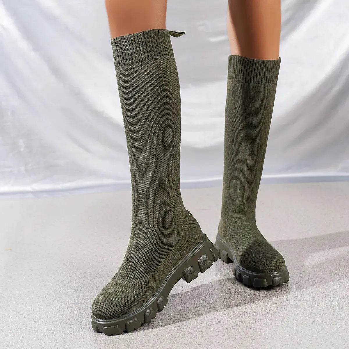 Round Toe Platform Boots - ELY VESSA LLC