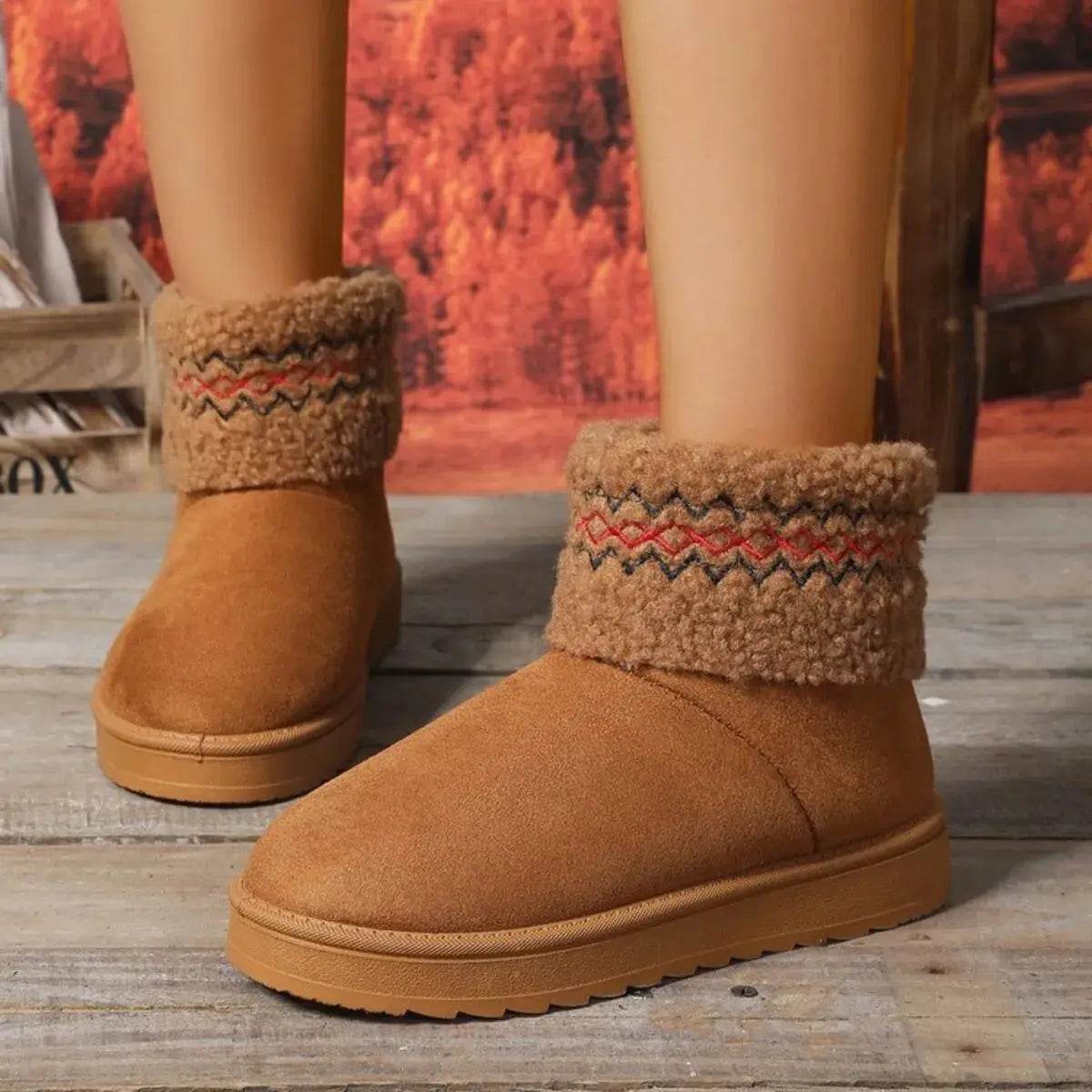 Round Toe Platform Boots - ELY VESSA LLC