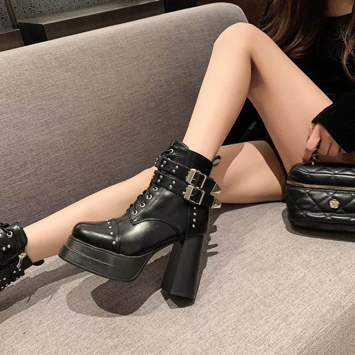 Round Toe Block Heels Boots - ELY VESSA LLC