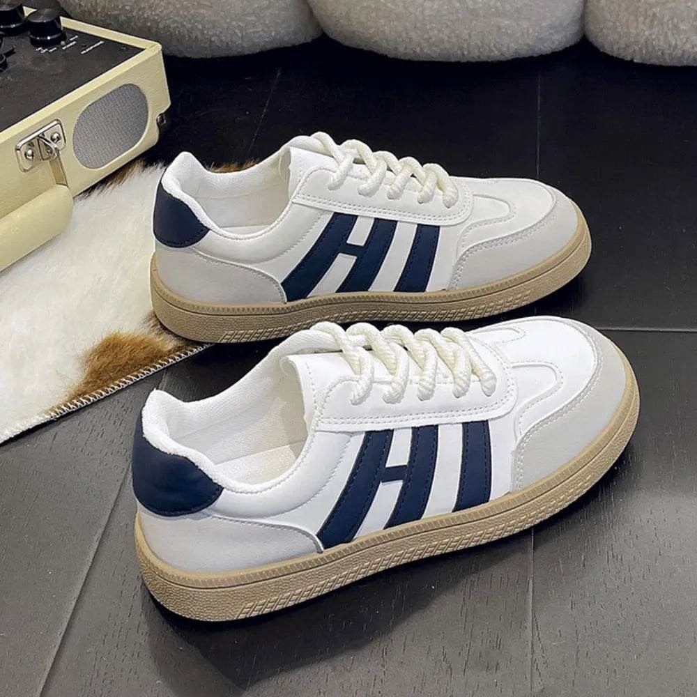 Contrast Round Toe Platform Sneakers - ELY VESSA LLC