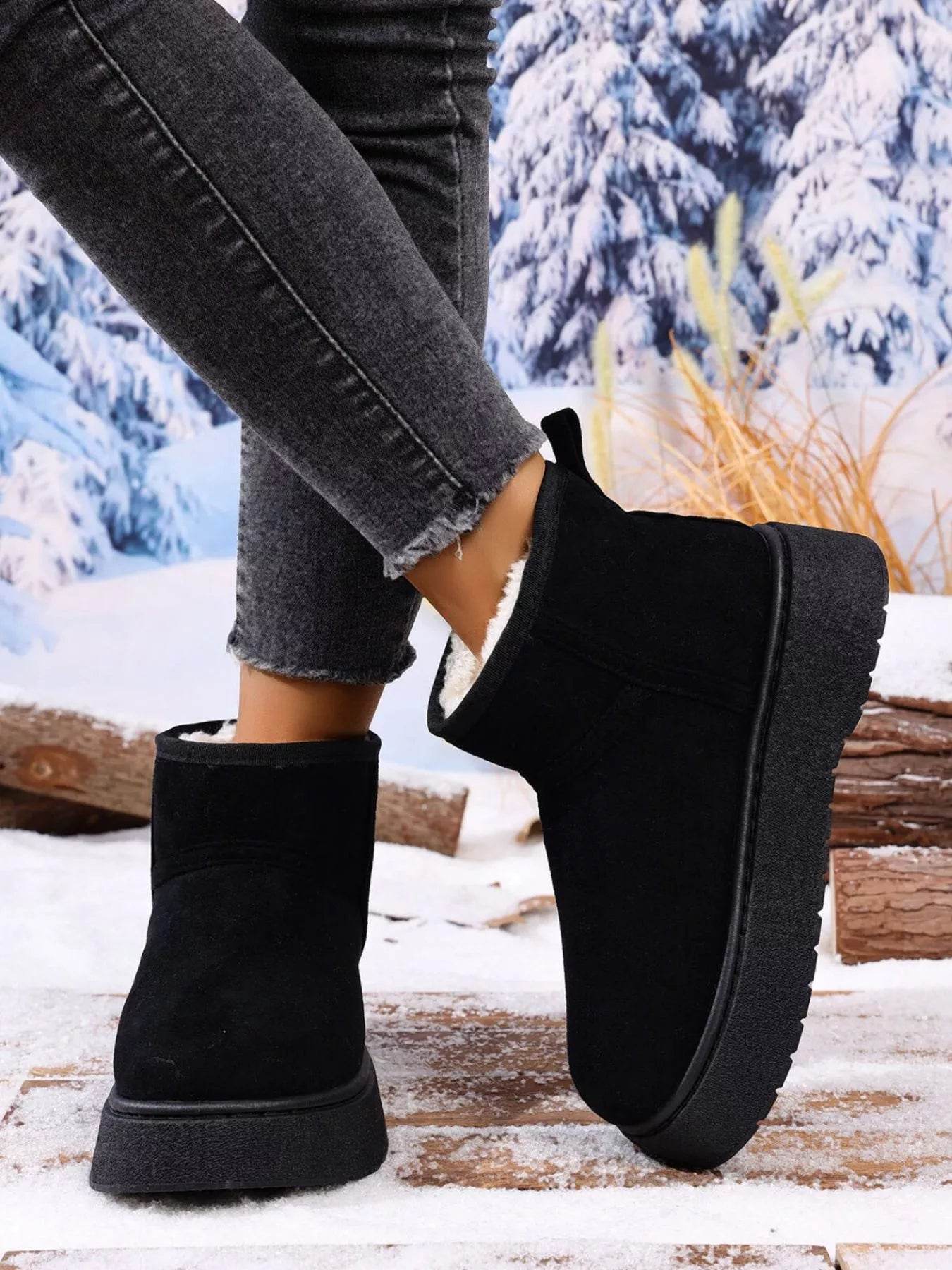 Round Toe Platform Boots - ELY VESSA LLC