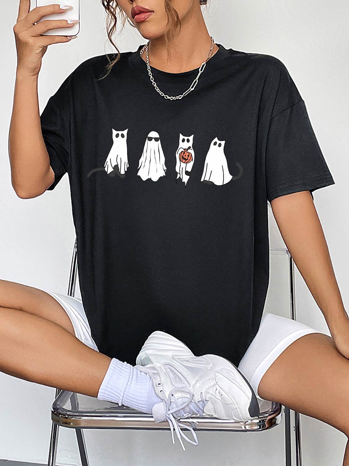 Round Neck Short Sleeve Ghost Graphic T-Shirt - ELY VESSA LLC