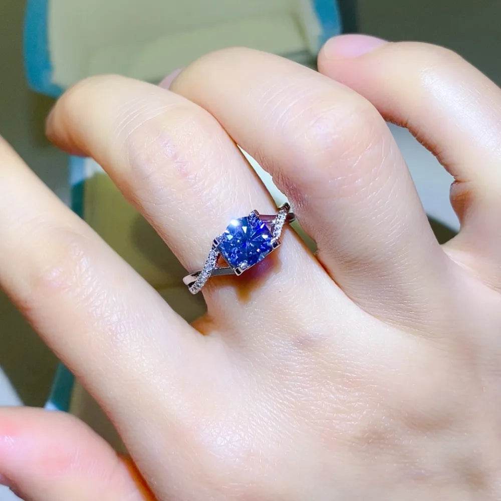 1 Carat Moissanite Crisscross 925 Sterling Silver Ring - ELY VESSA LLC