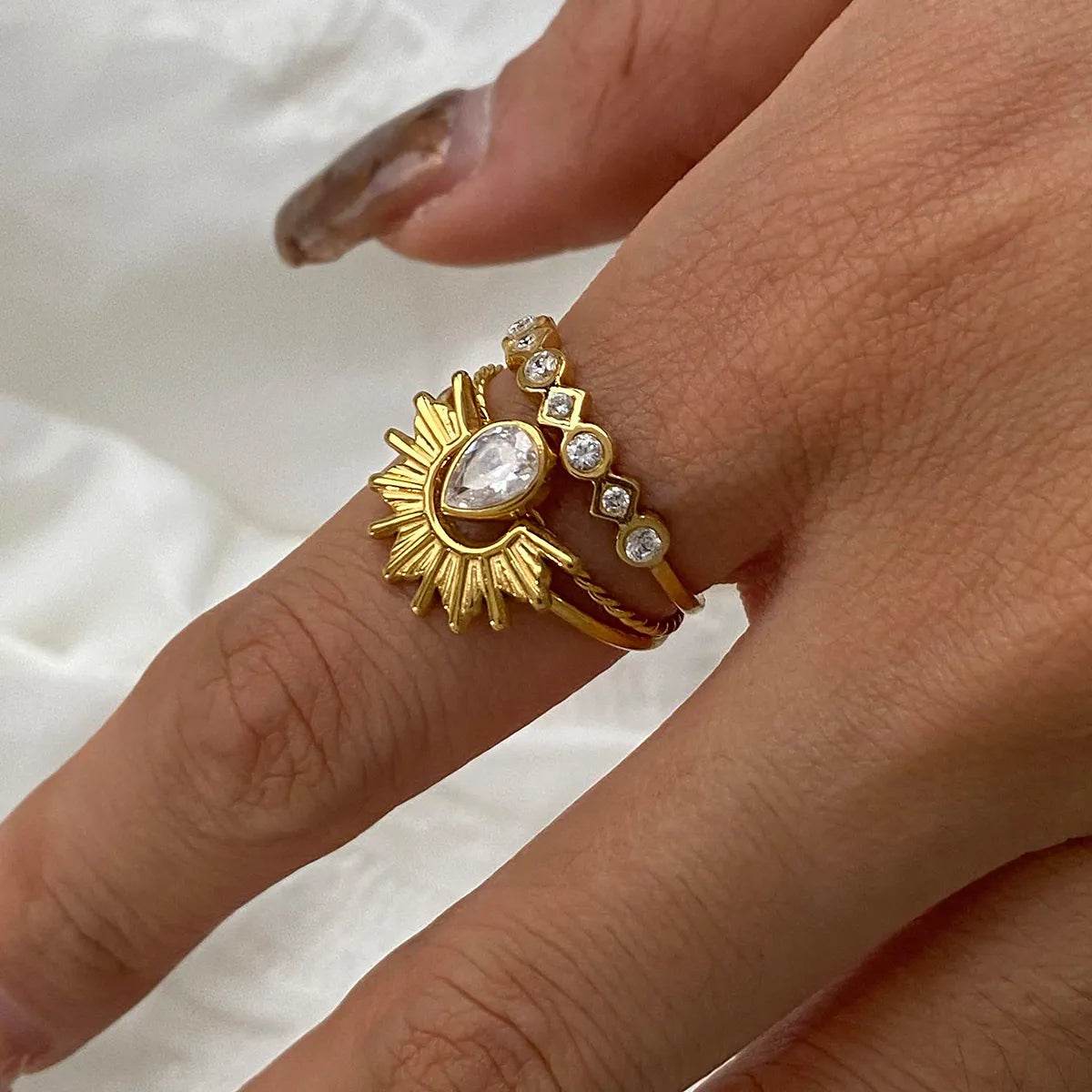 3 Piece Stainless Steel Rhinestone Sunburst Crown Ring - ELY VESSA LLC