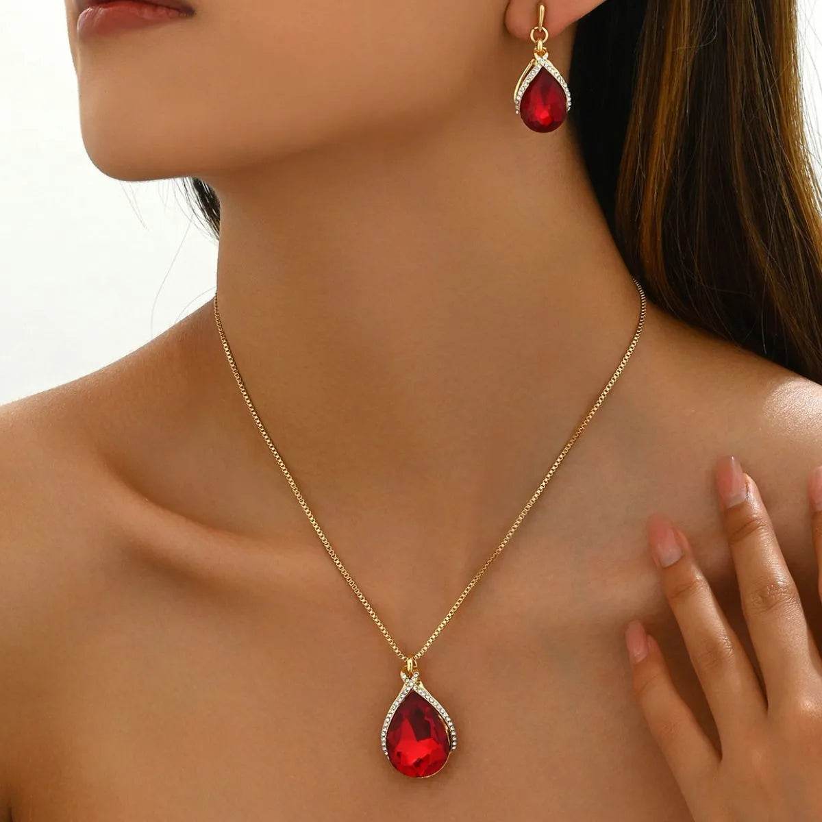 18K Gold-Plated Rhinestone Teardrop Necklace and Earrings Jewelry Set - ELY VESSA LLC