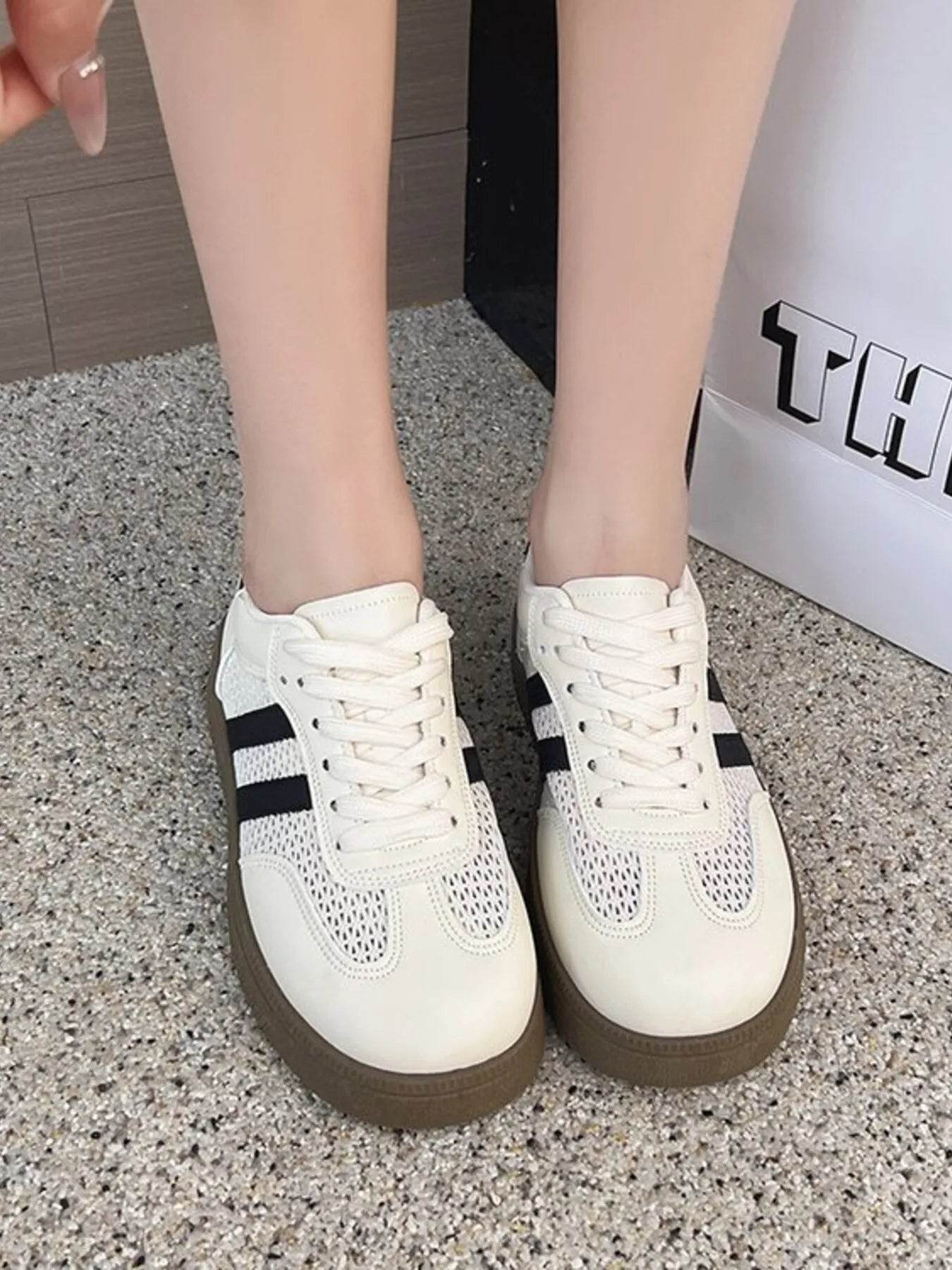 Lace Up Round Toe Platform Sneakers - ELY VESSA LLC