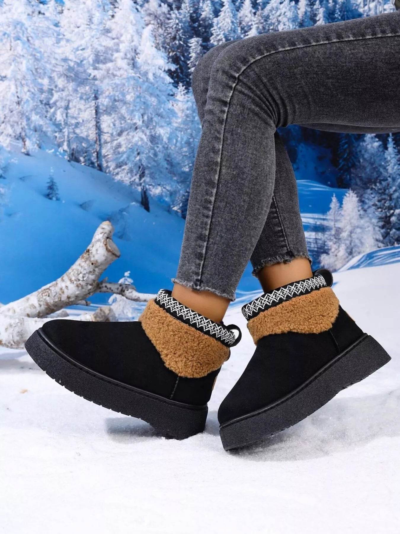 Round Toe Platform Boots - ELY VESSA LLC