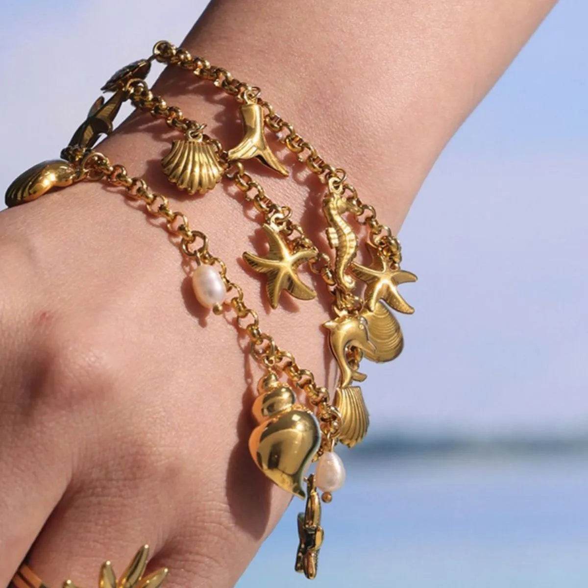 18K Gold-Plated Sea Shell Charm Bracelet - ELY VESSA LLC