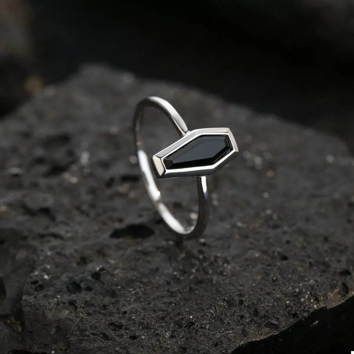 925 Sterling Silver Black Agate Geometric Ring - ELY VESSA LLC