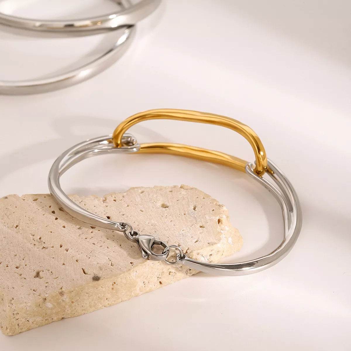 Two-Tone Geometric Link Bracelet - ELY VESSA LLC