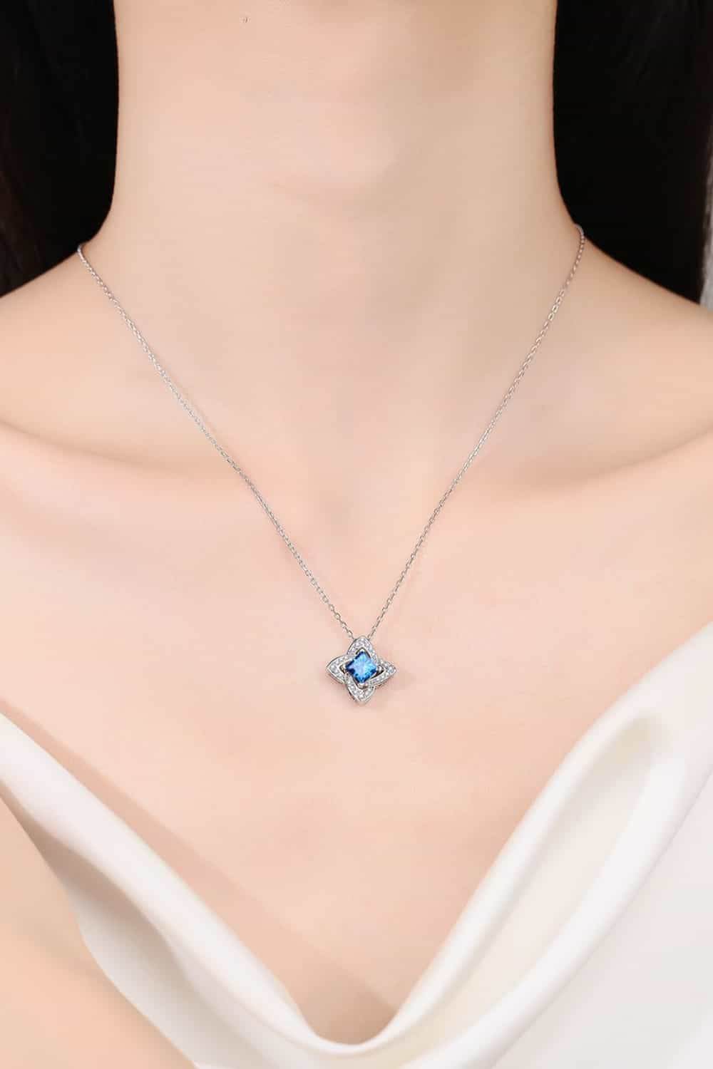 1 Carat Moissanite Floral Pendant Necklace - ELY VESSA LLC