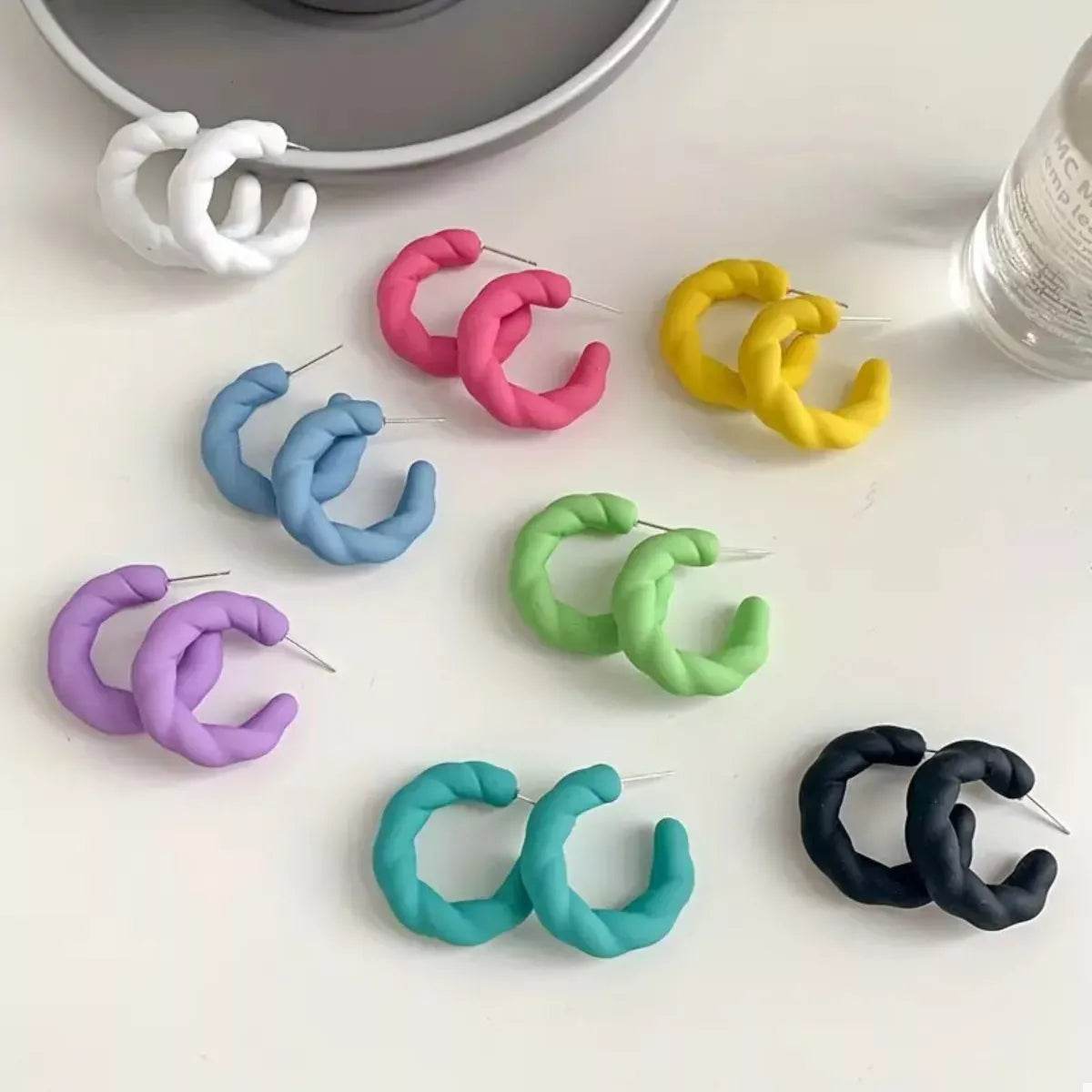 Acrylic C-Hoop Earrings - ELY VESSA LLC