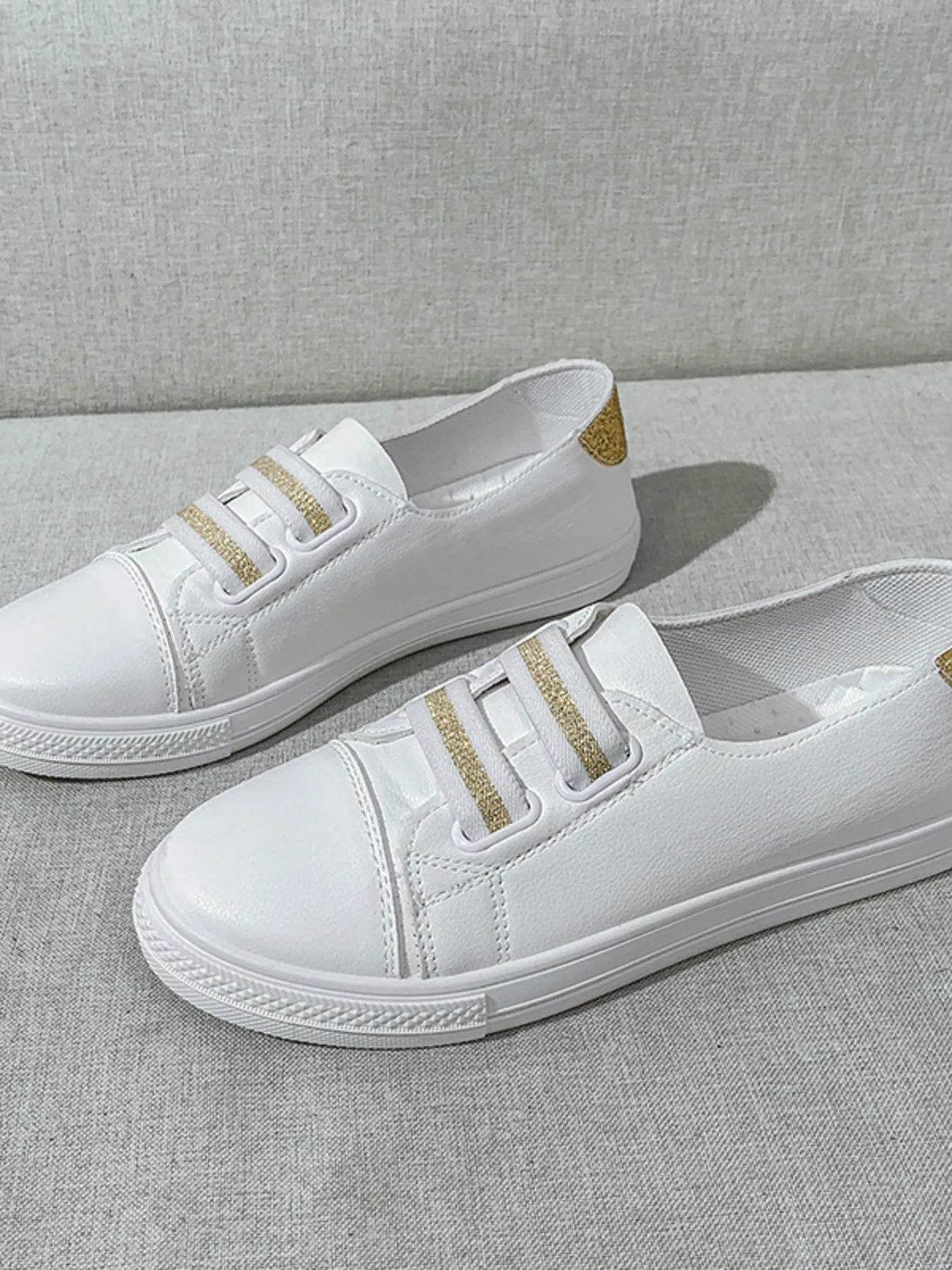 Round Toe Flat Sneakers - ELY VESSA LLC