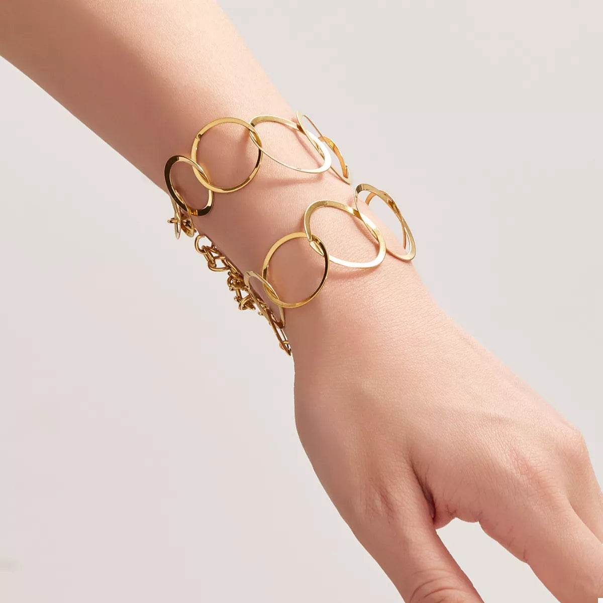 18K Gold-Plated Titanium Steel Round Bracelet - ELY VESSA LLC