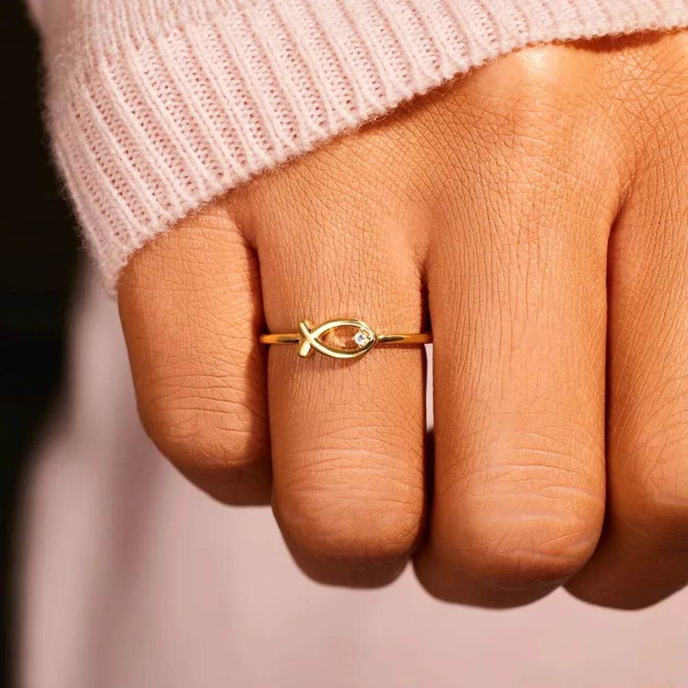 925 Sterling Silver Inlaid Zircon Fish Ring - ELY VESSA LLC