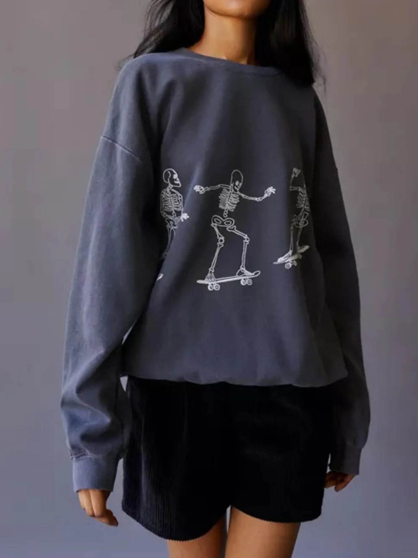 Skeleton Graphic Oversized Sweatshirt - ELY VESSA LLC