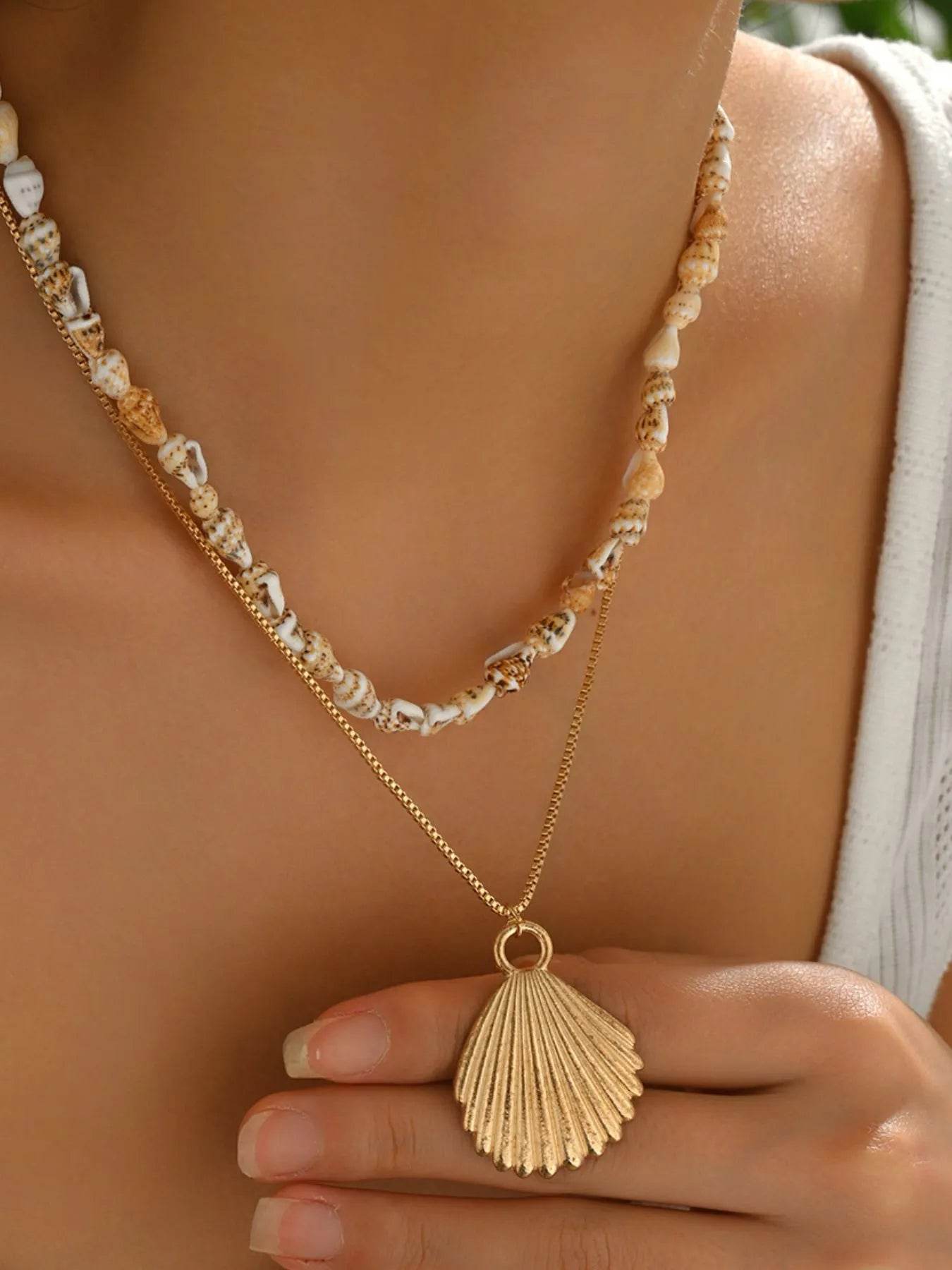 18K Gold-Plated Shell Layered Shell Pendant Necklace - ELY VESSA LLC