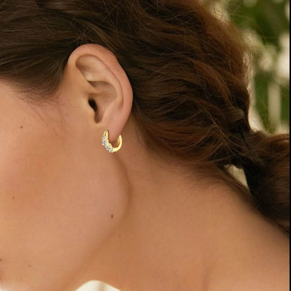 925 Sterling Silver Moissanite Huggie Earrings - ELY VESSA LLC