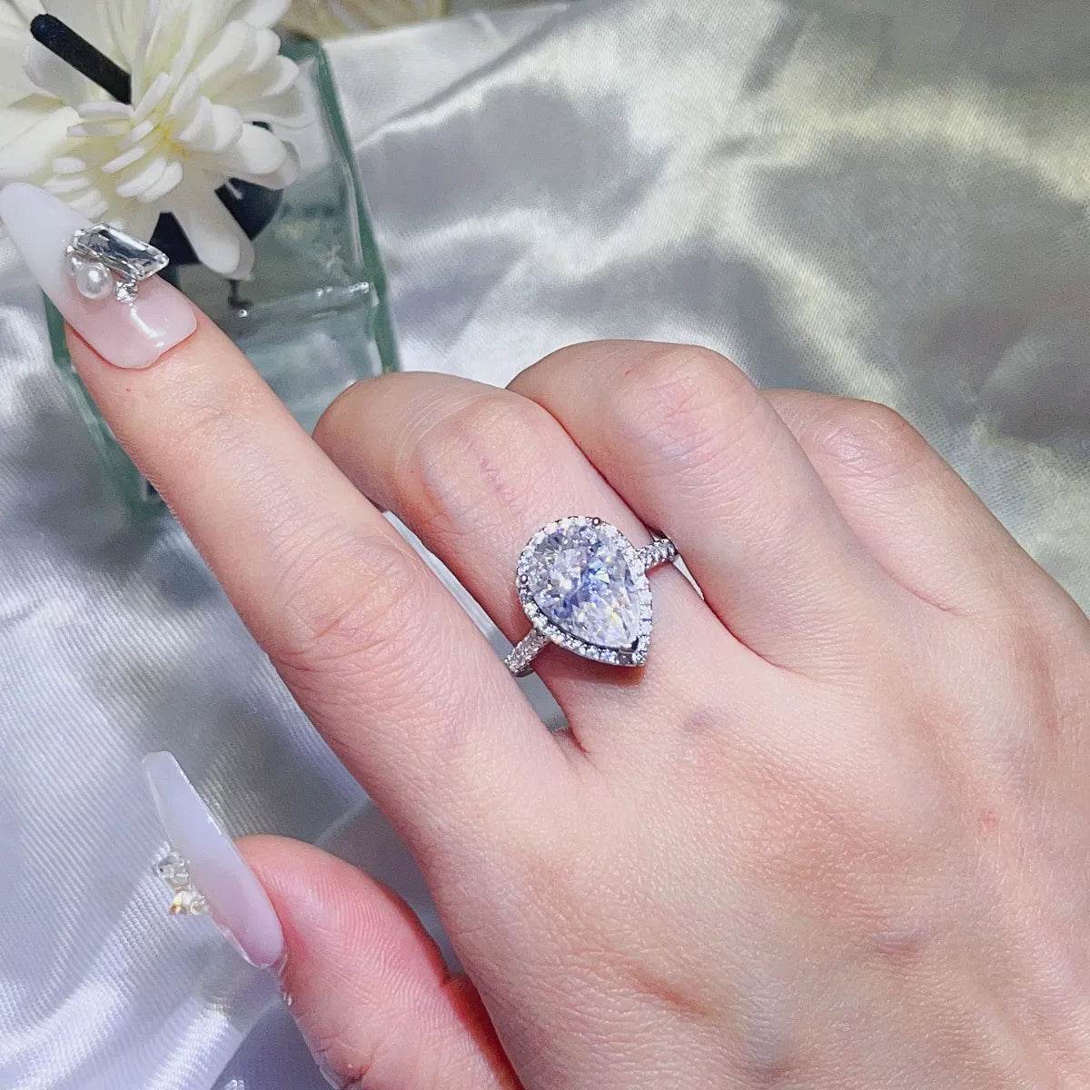 2 Carat Moissanite 925 Sterling Silver Ring - ELY VESSA LLC