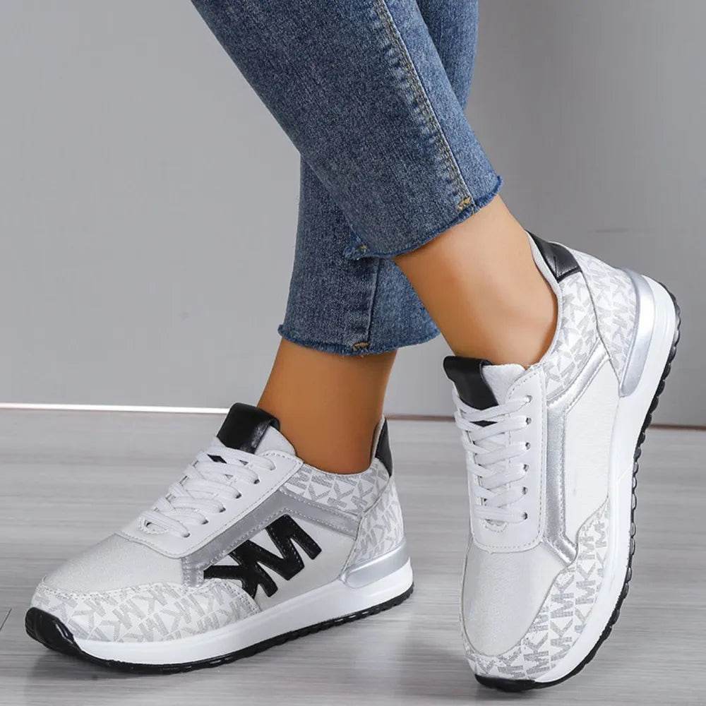 Contrast Lace Up Round Toe Sneakers - ELY VESSA LLC
