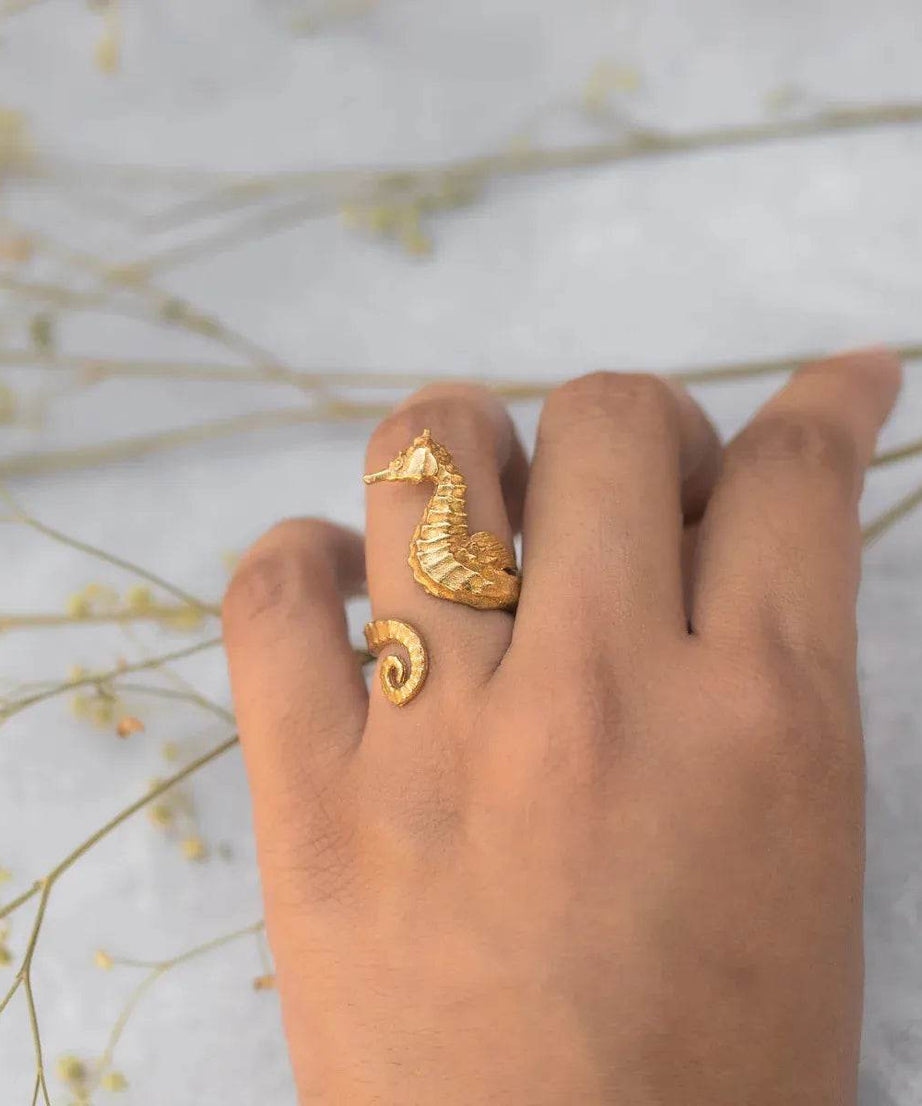 18K Gold-Plated Seahorse Wrap Adjustable Ring - ELY VESSA LLC