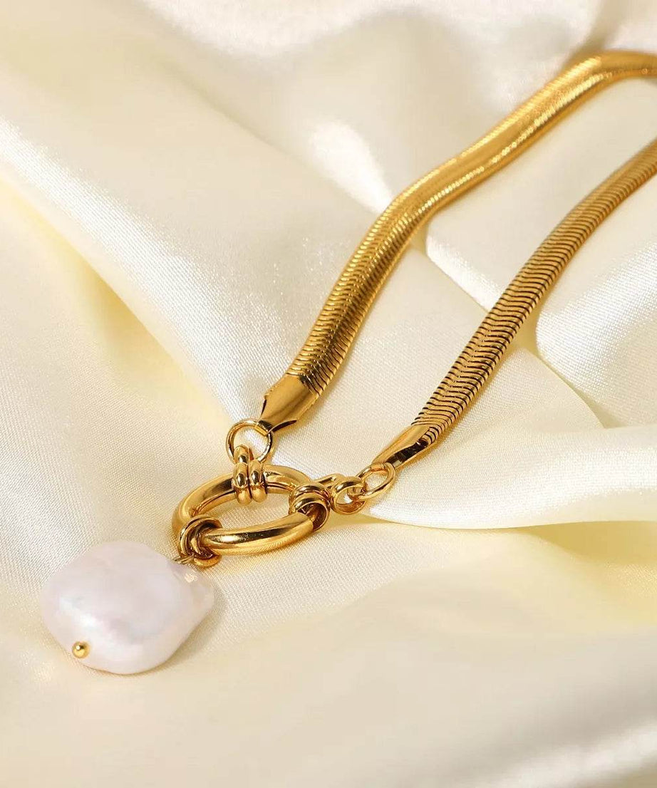 18K Gold-Plated Freshwater Pearl Pendant Necklace - ELY VESSA LLC