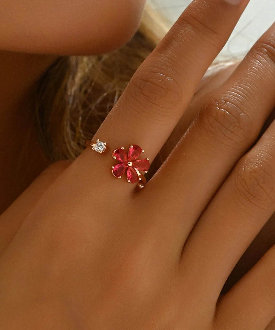 18K Gold-Plated Stainless Steel Zircon Flower Ring - ELY VESSA LLC
