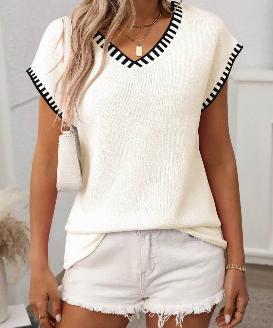 Contrast Trim V-Neck Short Sleeve Knit Top - ELY VESSA LLC
