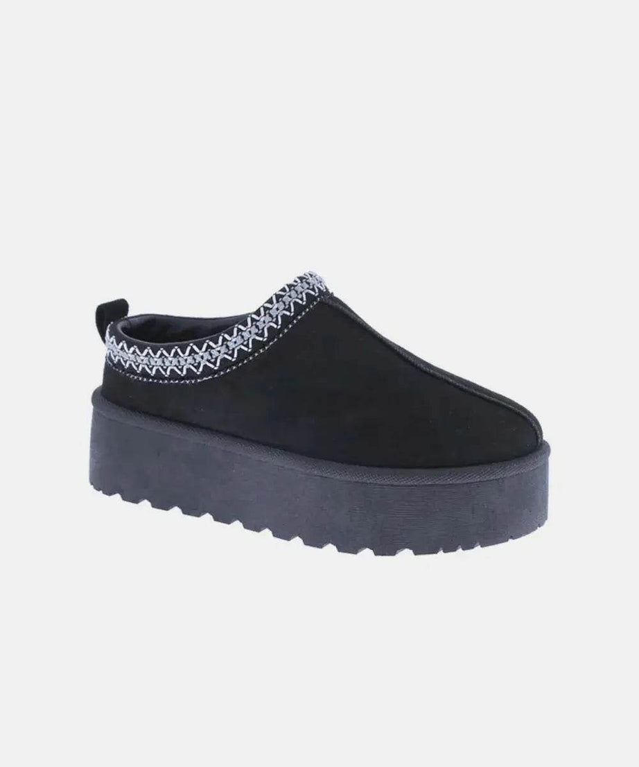 Weeboo Platform Embroidered Trim Slip-On Boots - ELY VESSA LLC