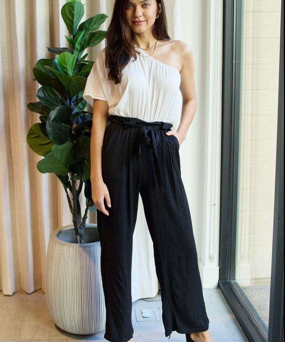 Dress Day Marvelous in Manhattan One-Shoulder Jumpsuit in White/Black - ELY VESSA LLC